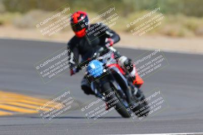 media/Oct-03-2022-Moto Forza (Mon) [[5f077a3730]]/Beginner Group/Session 2 (Turn 10)/